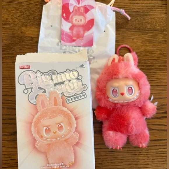 Pop Mart Labubu Big into Energy Love / Pink - Authentic - Brand New - Open Box - Picture 1 of 1